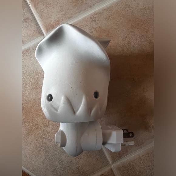 Scentsy, Tea Rose mini Warmer⭐️ - Picture 9 of 15